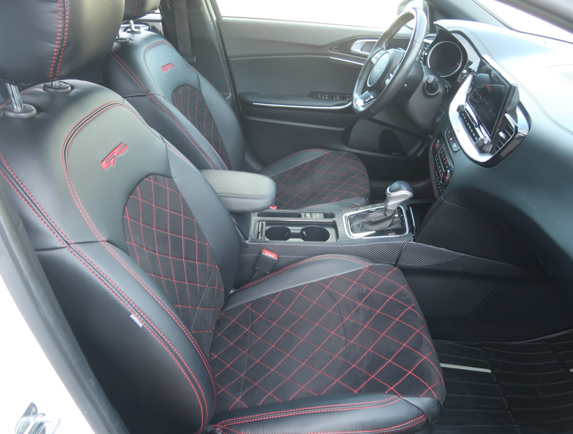 Kia ProCeed, 2022