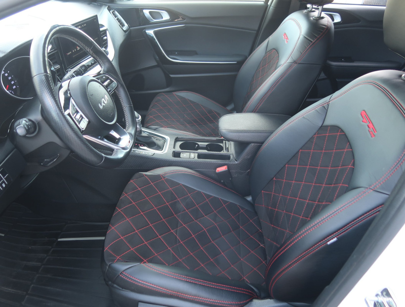 Kia ProCeed, 2022