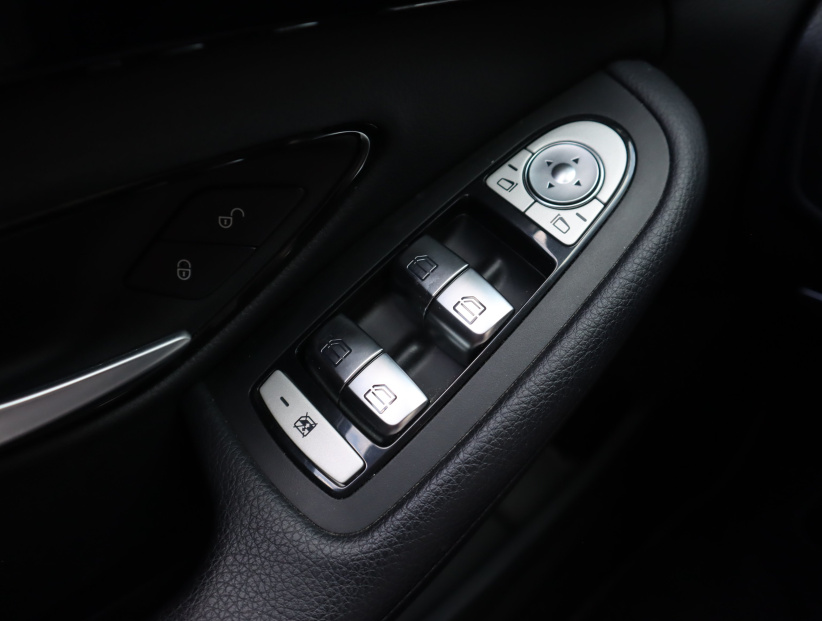 Mercedes-Benz C, 2018