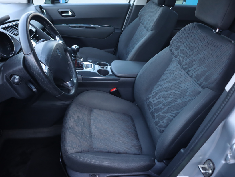 Peugeot 3008, 2013