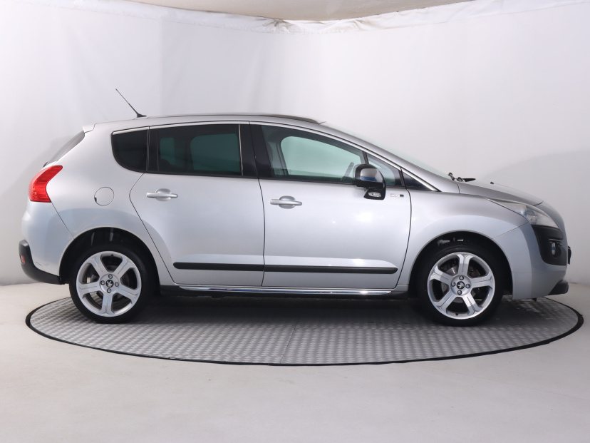 Peugeot 3008, 2013