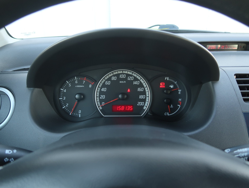 Suzuki Swift, 2005