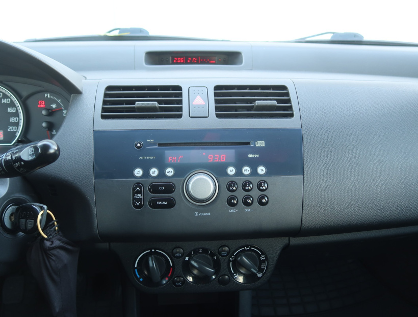 Suzuki Swift, 2005