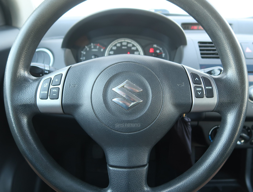 Suzuki Swift, 2005