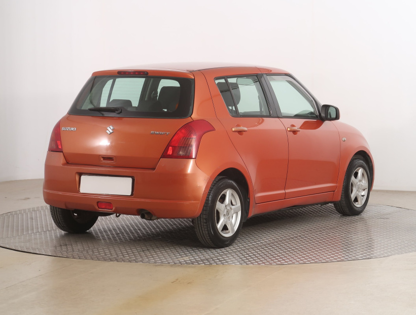Suzuki Swift, 2005