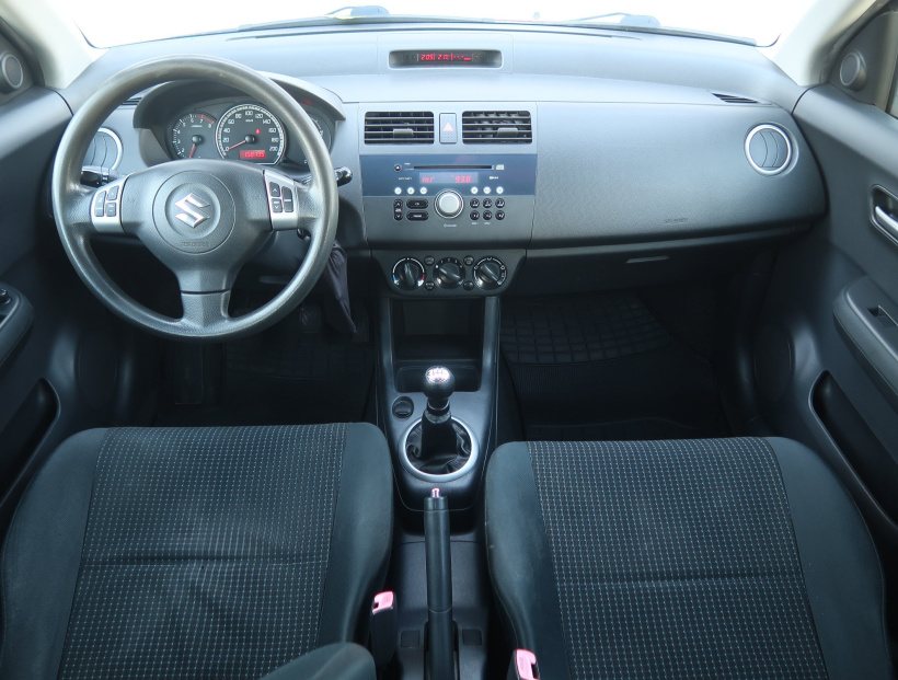 Suzuki Swift, 2005