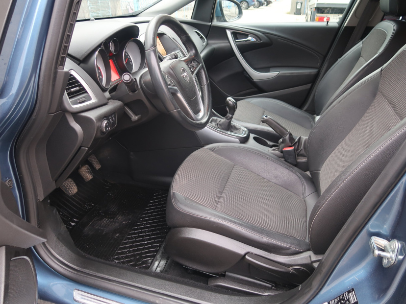Opel Astra, 2015