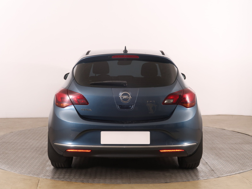 Opel Astra, 2015