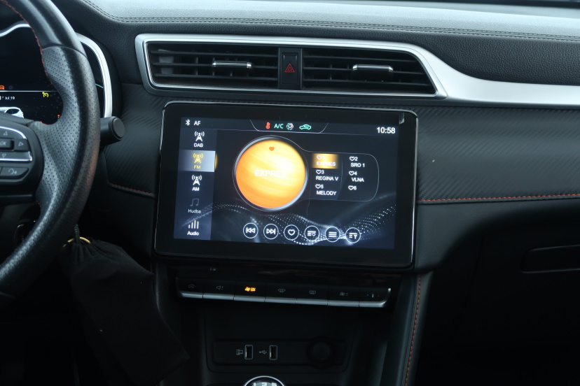 MG ZS SUV, 2022
