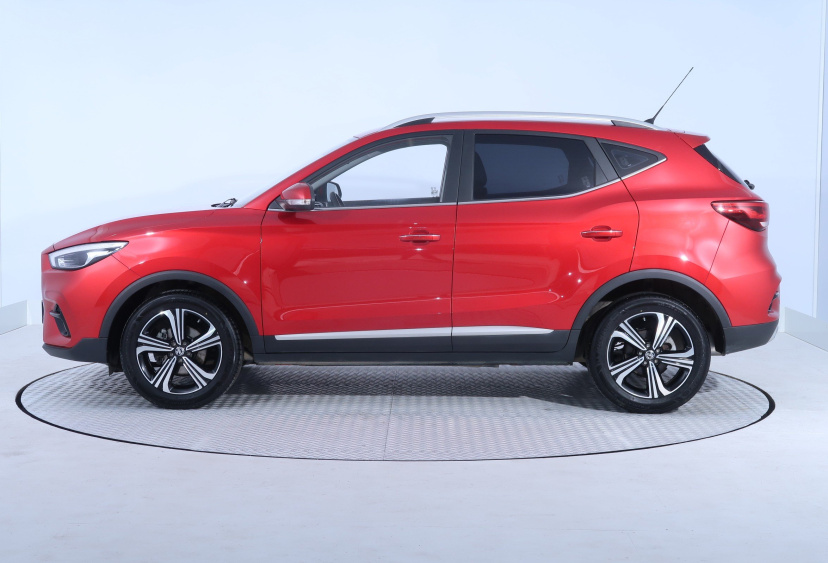 MG ZS SUV, 2022