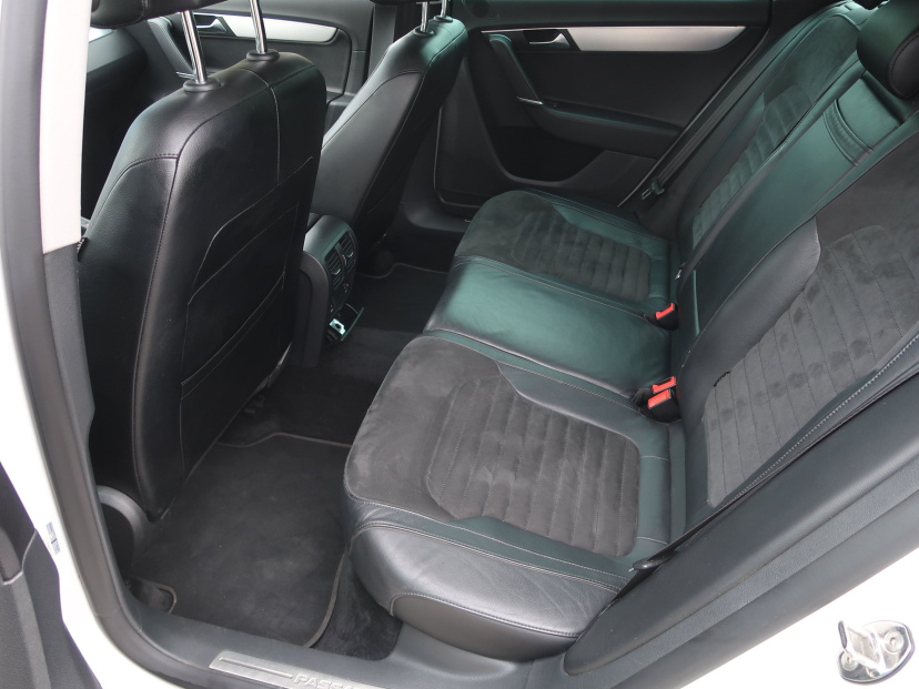 Volkswagen Passat, 2012