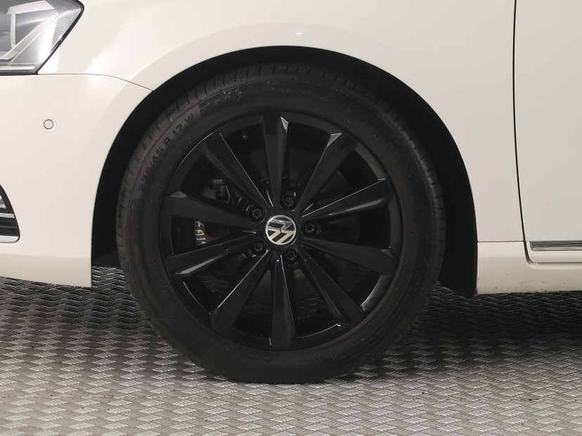 Volkswagen Passat, 2012