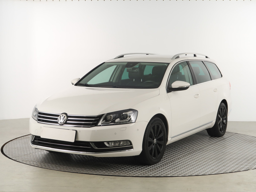 Volkswagen Passat, 2012