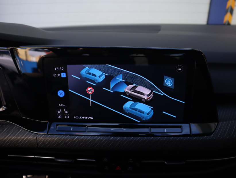 Volkswagen Golf, 2023