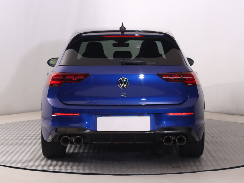 Volkswagen Golf, 2023