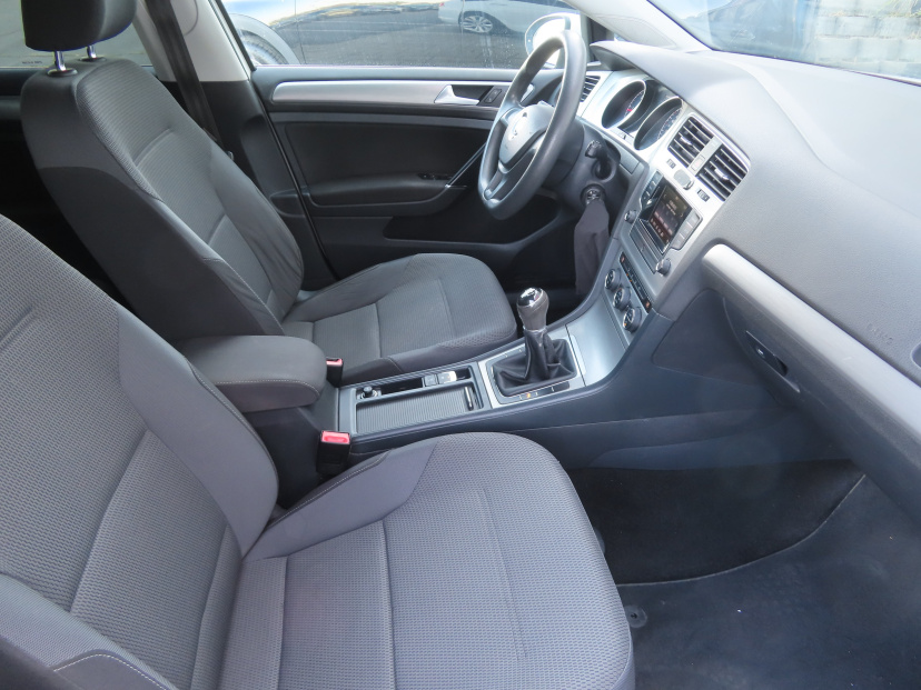 Volkswagen Golf, 2015