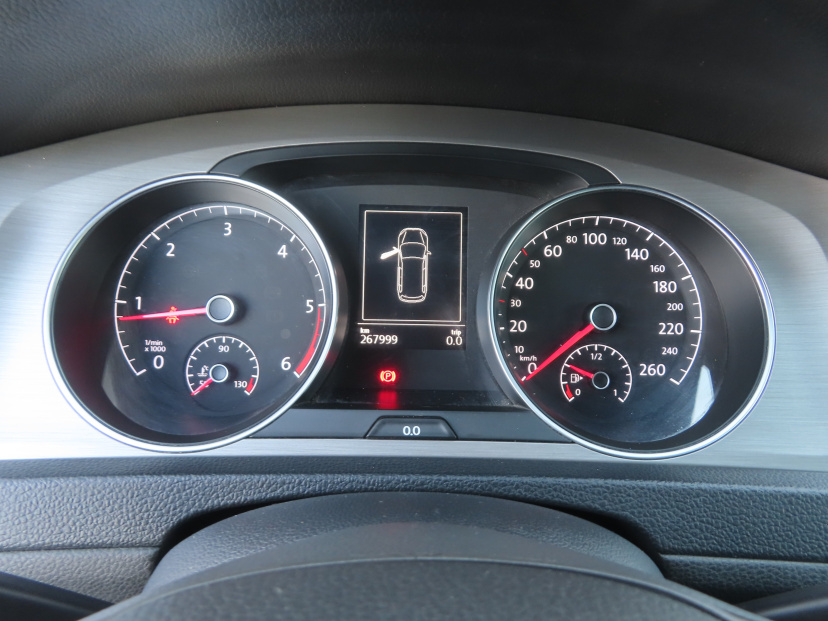 Volkswagen Golf, 2015