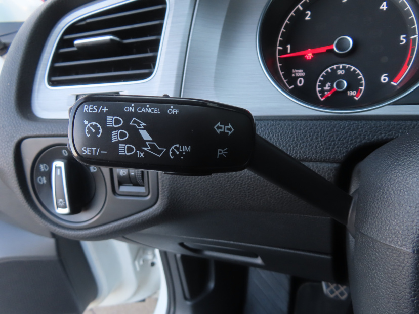 Volkswagen Golf, 2015