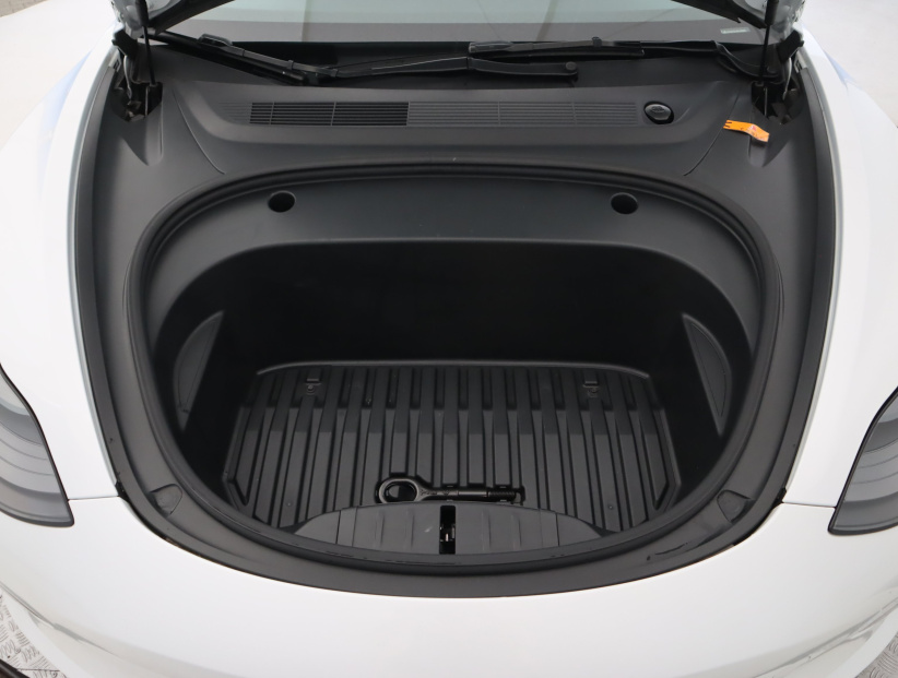 Tesla Model 3, 2022