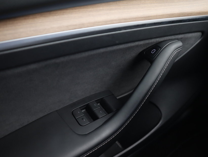 Tesla Model 3, 2022