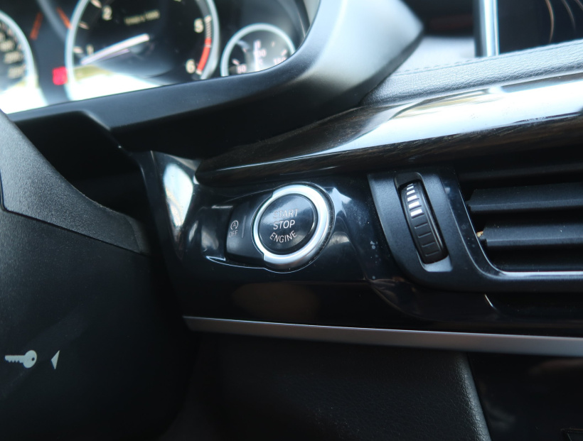 BMW X6, 2016