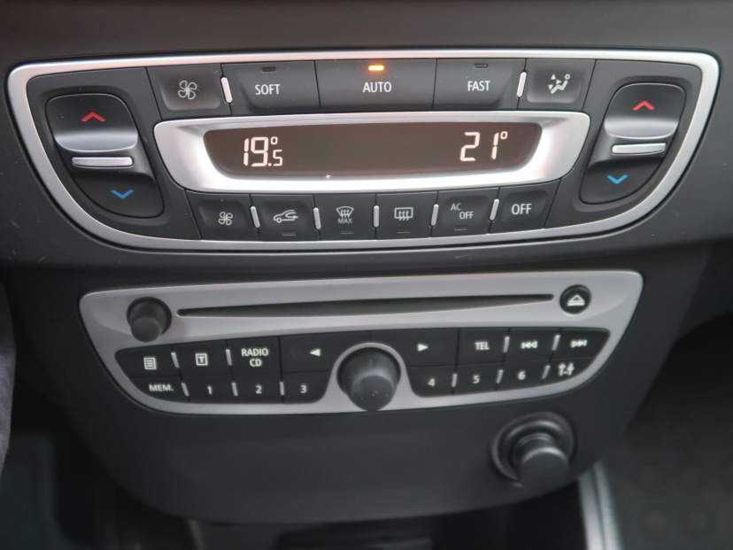 Renault Fluence, 2012