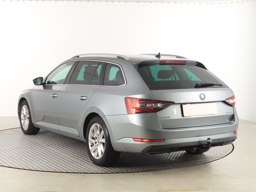 Škoda Superb, 2016