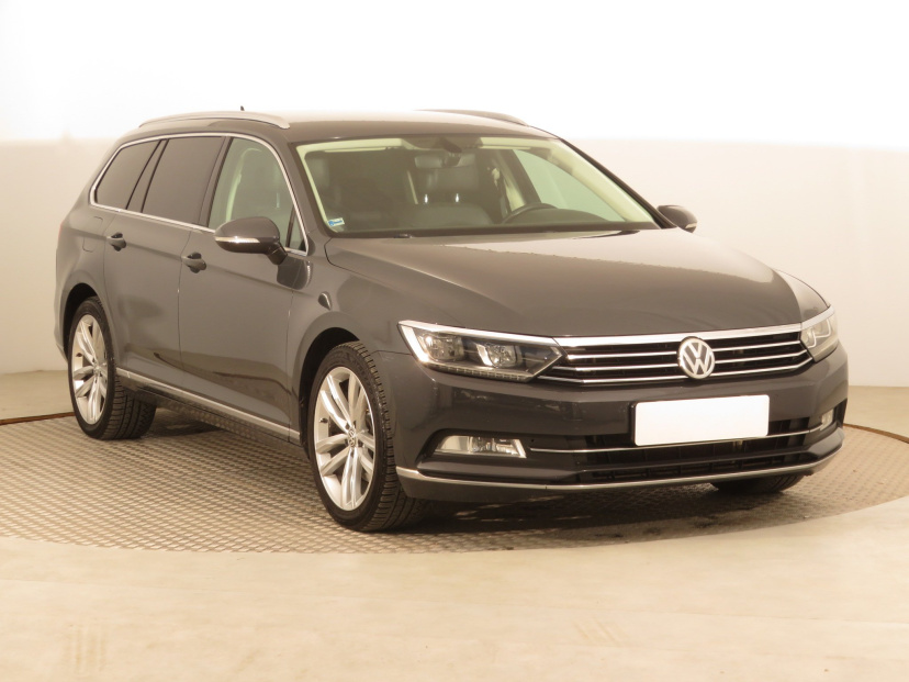 Volkswagen Passat, 2015