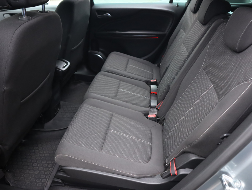 Opel Zafira, 2012
