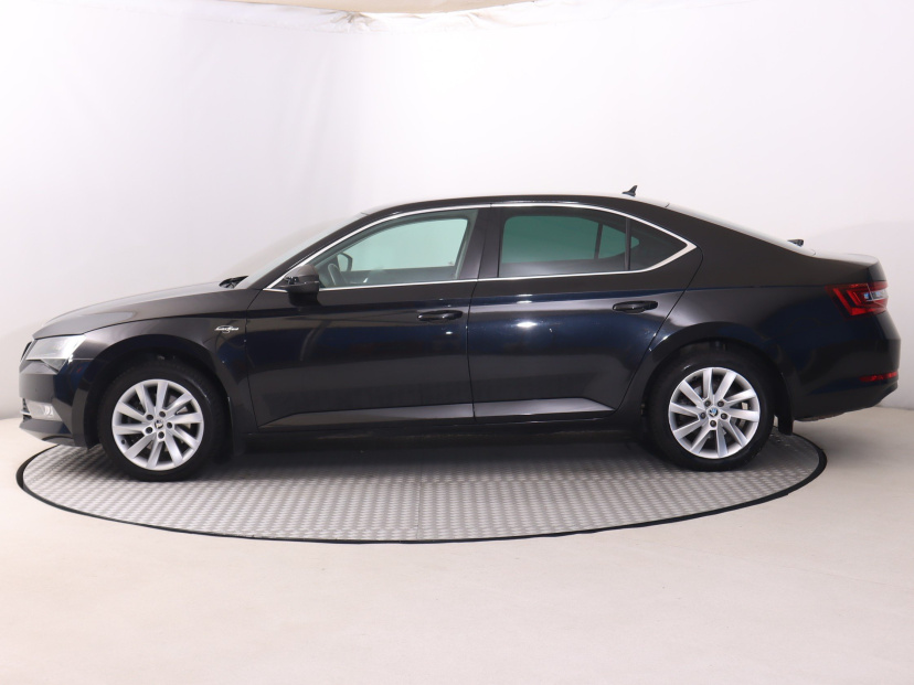 Škoda Superb, 2016