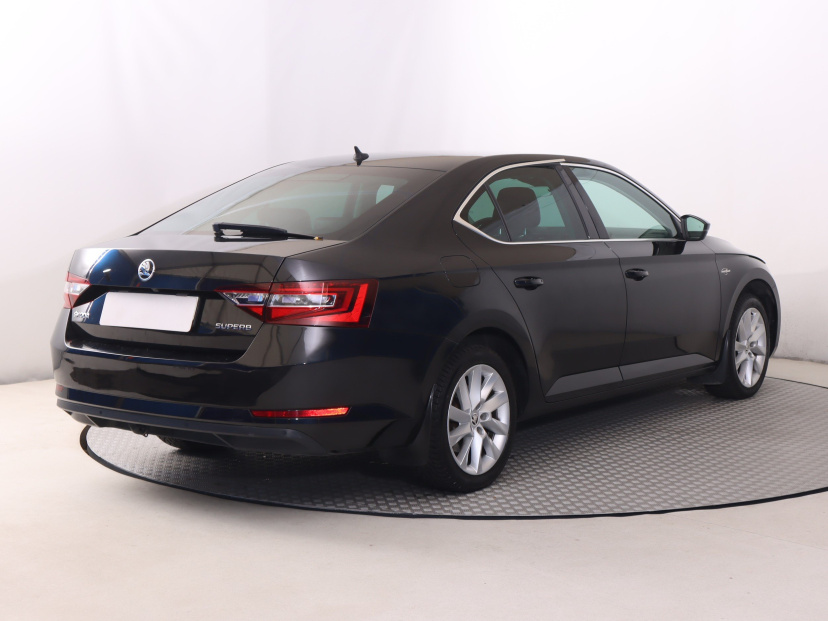 Škoda Superb, 2016