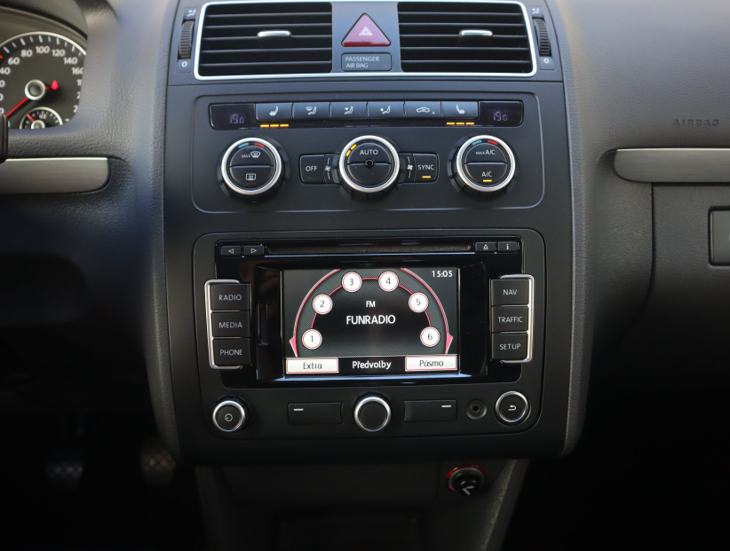 Volkswagen Touran, 2014