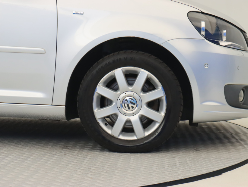 Volkswagen Touran, 2014