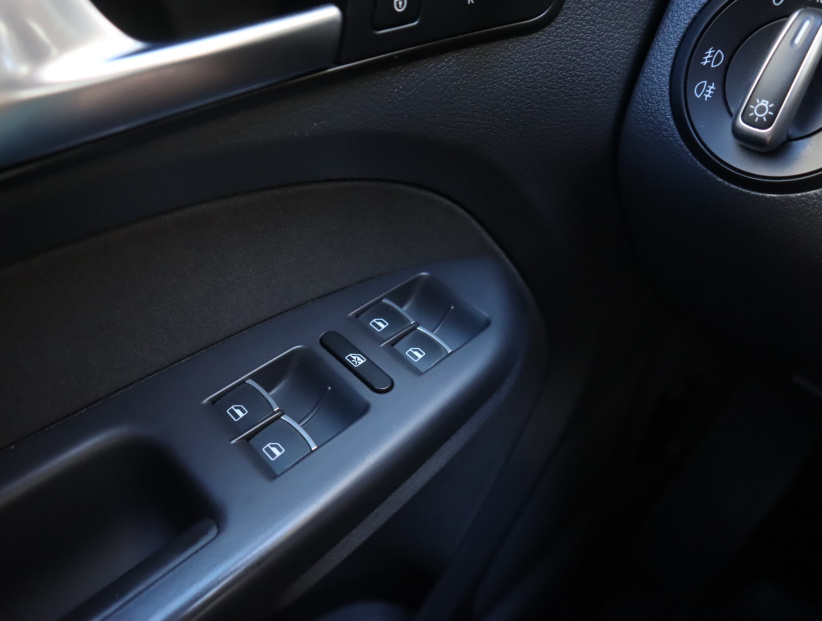 Volkswagen Touran, 2014