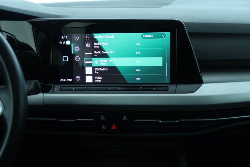 Volkswagen Golf, 2023