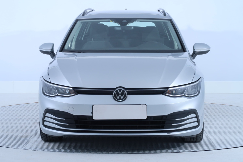 Volkswagen Golf, 2023