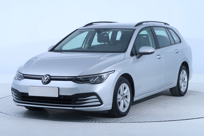 Volkswagen Golf, 2023