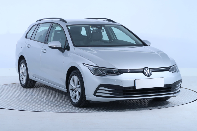 Volkswagen Golf, 2023