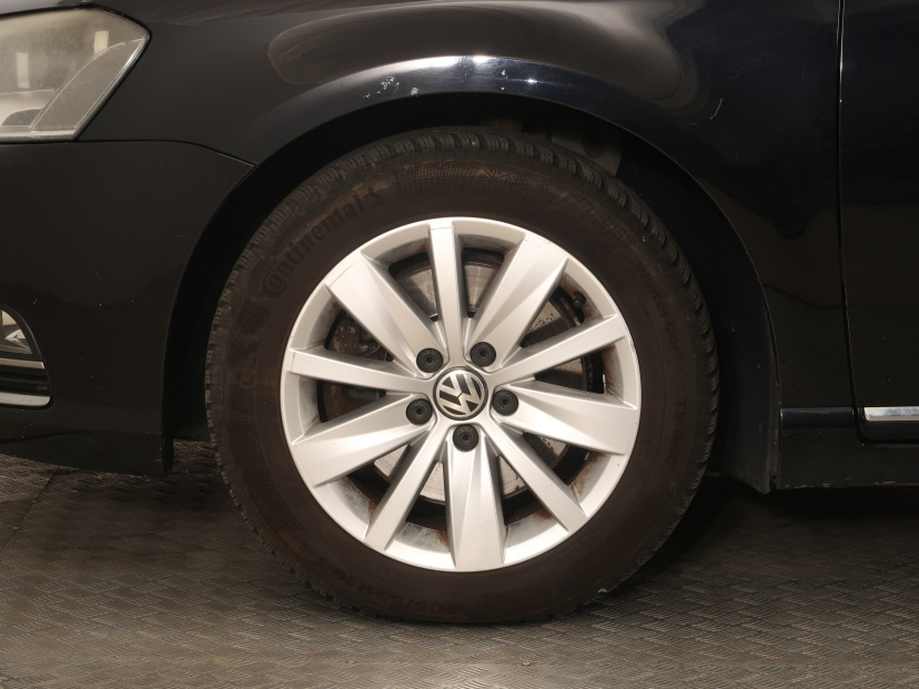 Volkswagen Passat, 2011