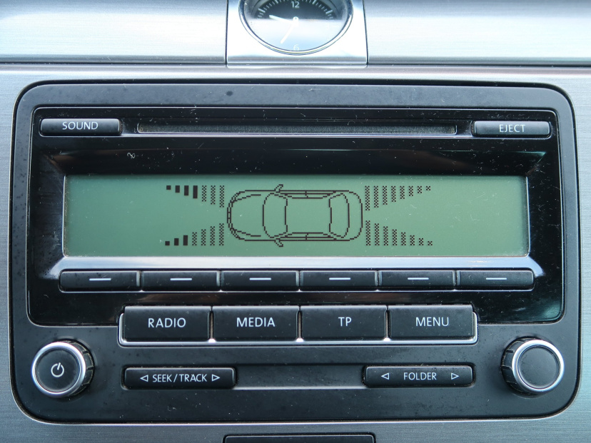 Volkswagen Passat, 2011