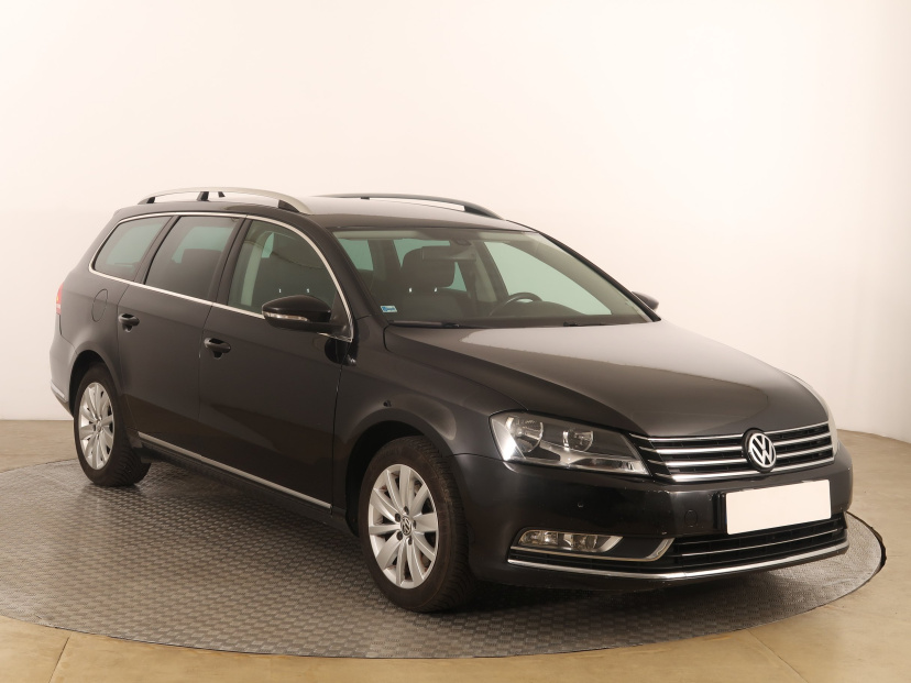 Volkswagen Passat, 2011