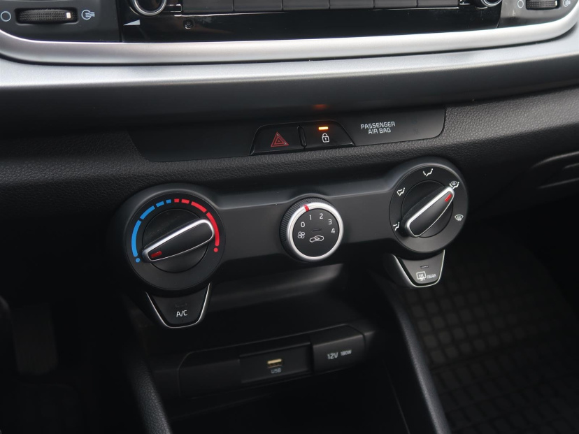 Kia Rio, 2021