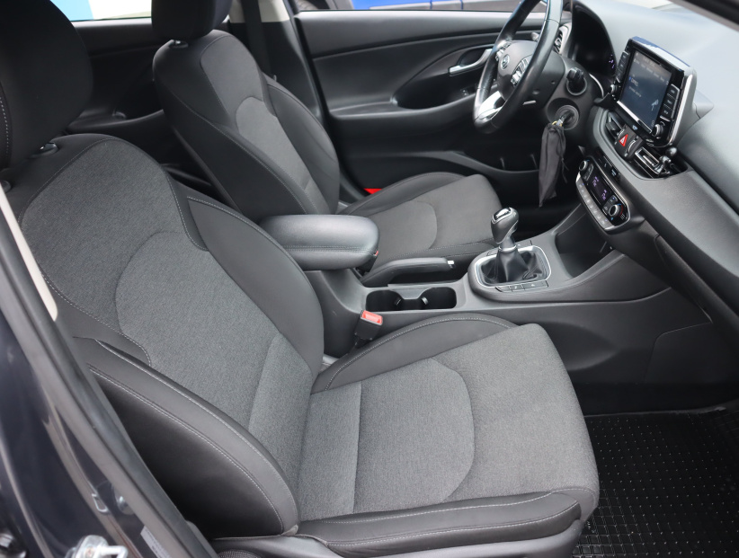 Hyundai i30, 2021