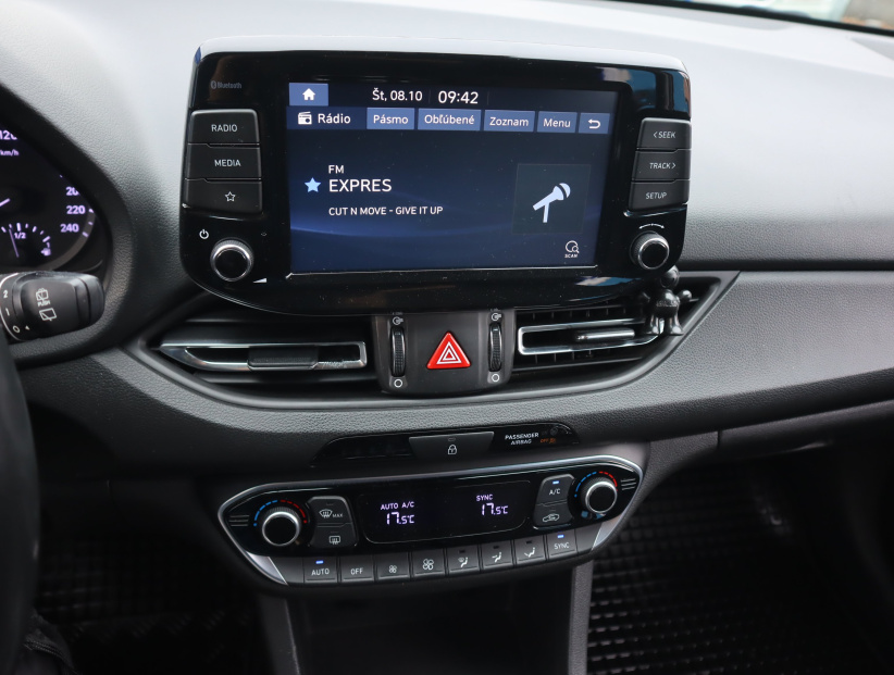 Hyundai i30, 2021