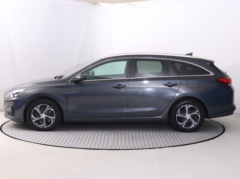 Hyundai i30, 2021