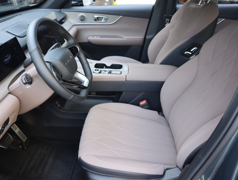 Chery Tiggo 8, 2026