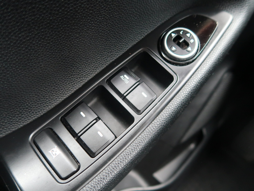 Hyundai i20, 2015