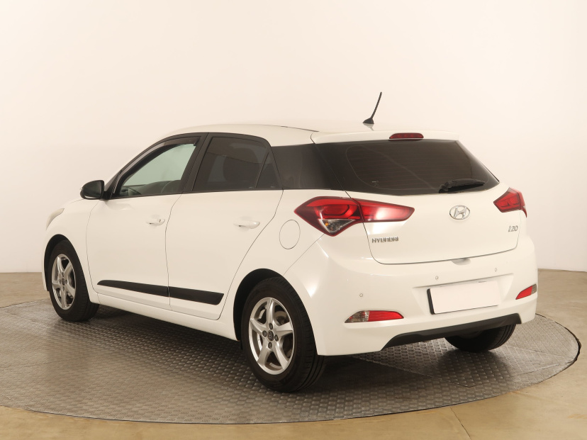 Hyundai i20, 2015