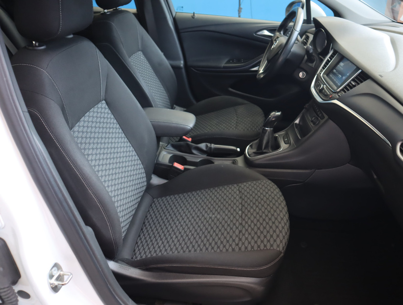 Opel Astra, 2016