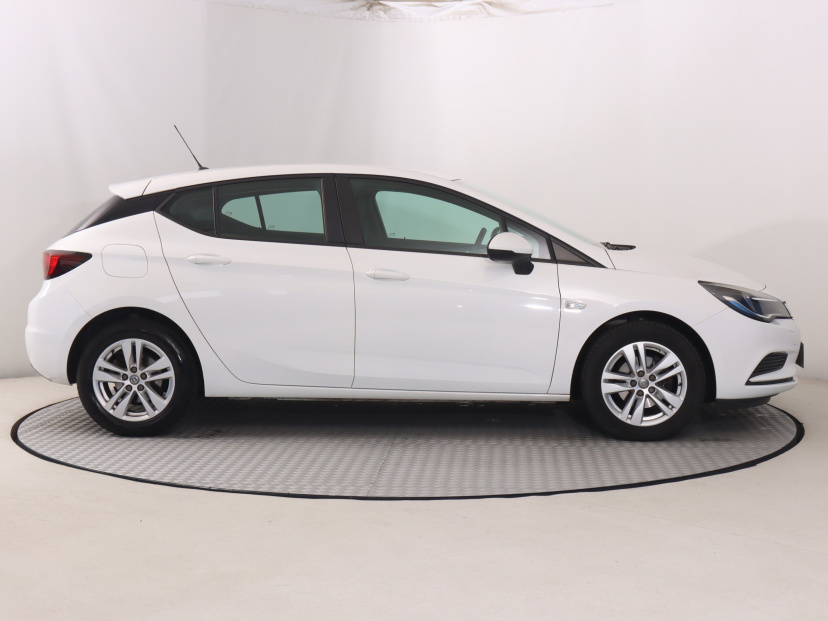 Opel Astra, 2016